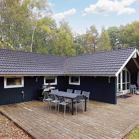 Four-Bedroom Holiday Home In Vaeggerlose 8 Bøtø By Exterior foto