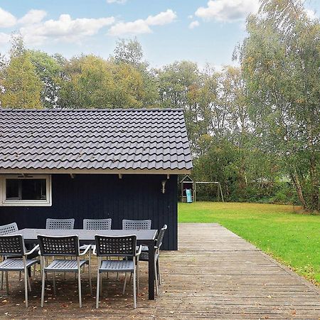 Four-Bedroom Holiday Home In Vaeggerlose 8 Bøtø By Exterior foto